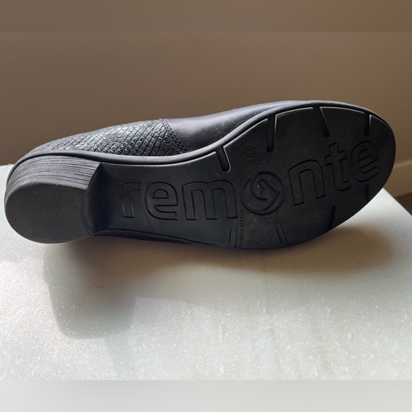 Remonte:  black leather low cut booties size 38 - Picture 2 of 16